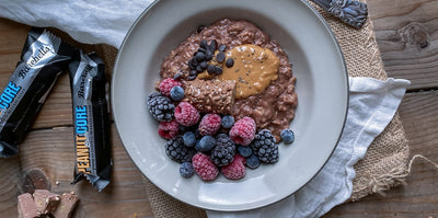 Havregrød med Peanut Core Bar